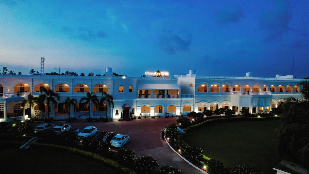 Chanakya Bnr Hotel Puri